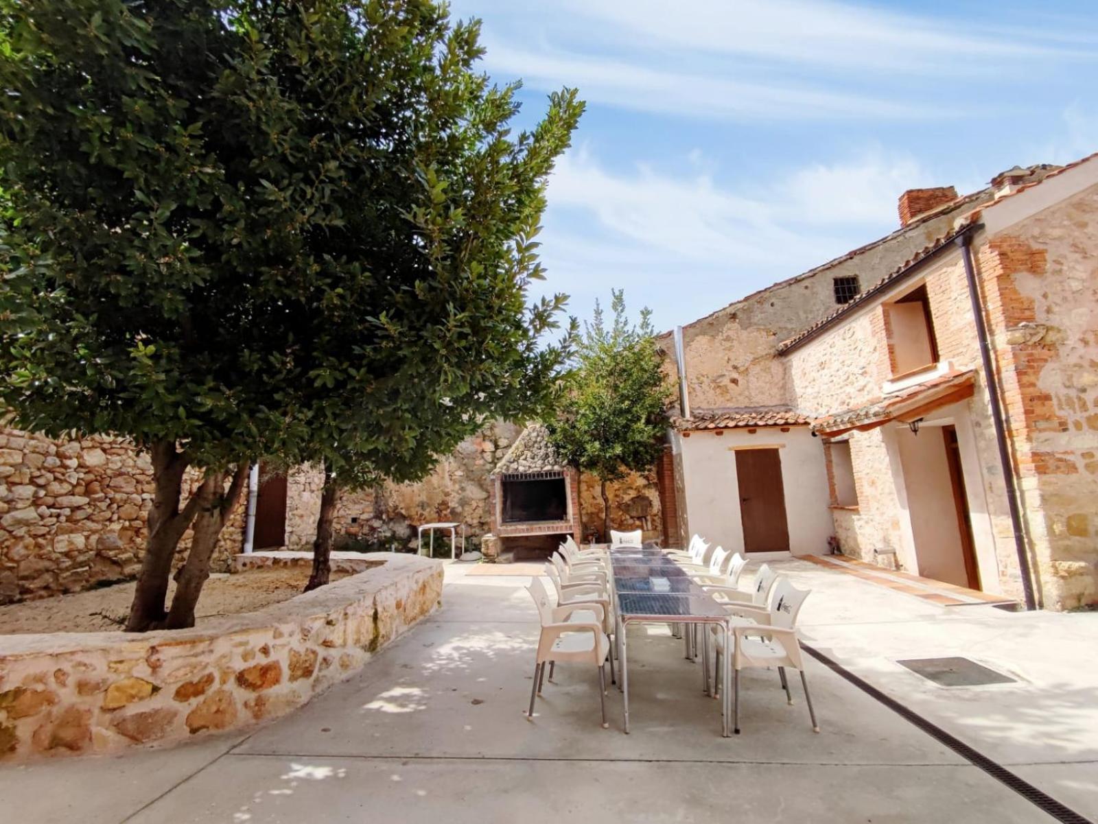 Alojamiento Turistico Los Laureles Segovia Kültér fotó